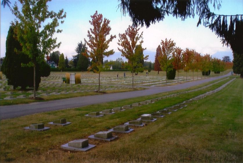 Photo: Mountain View Cemetery Soldier's Field of Honor